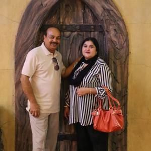 Meet your Posher, Naghma